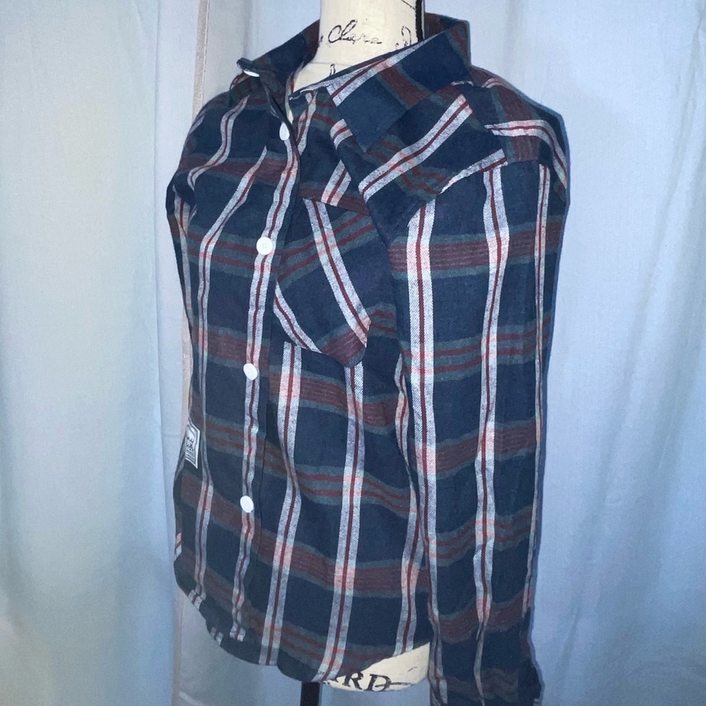 Women’s Plaid Button-Up